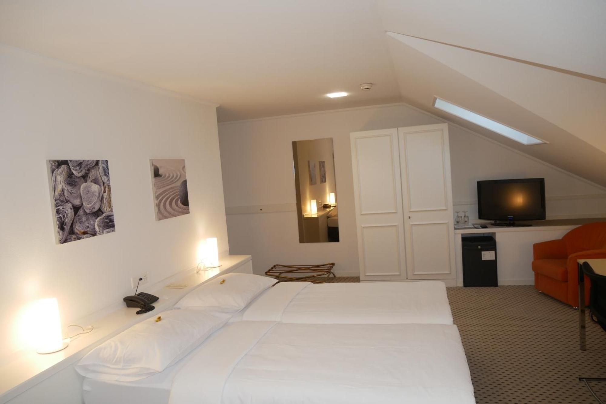 Hotel Schwanen فيل المظهر الخارجي الصورة
